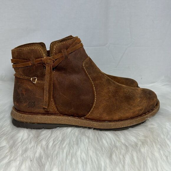 Born Wynter Brown Suede Comfort Ankle Booties Sz 11 - Picture 5 of 7
